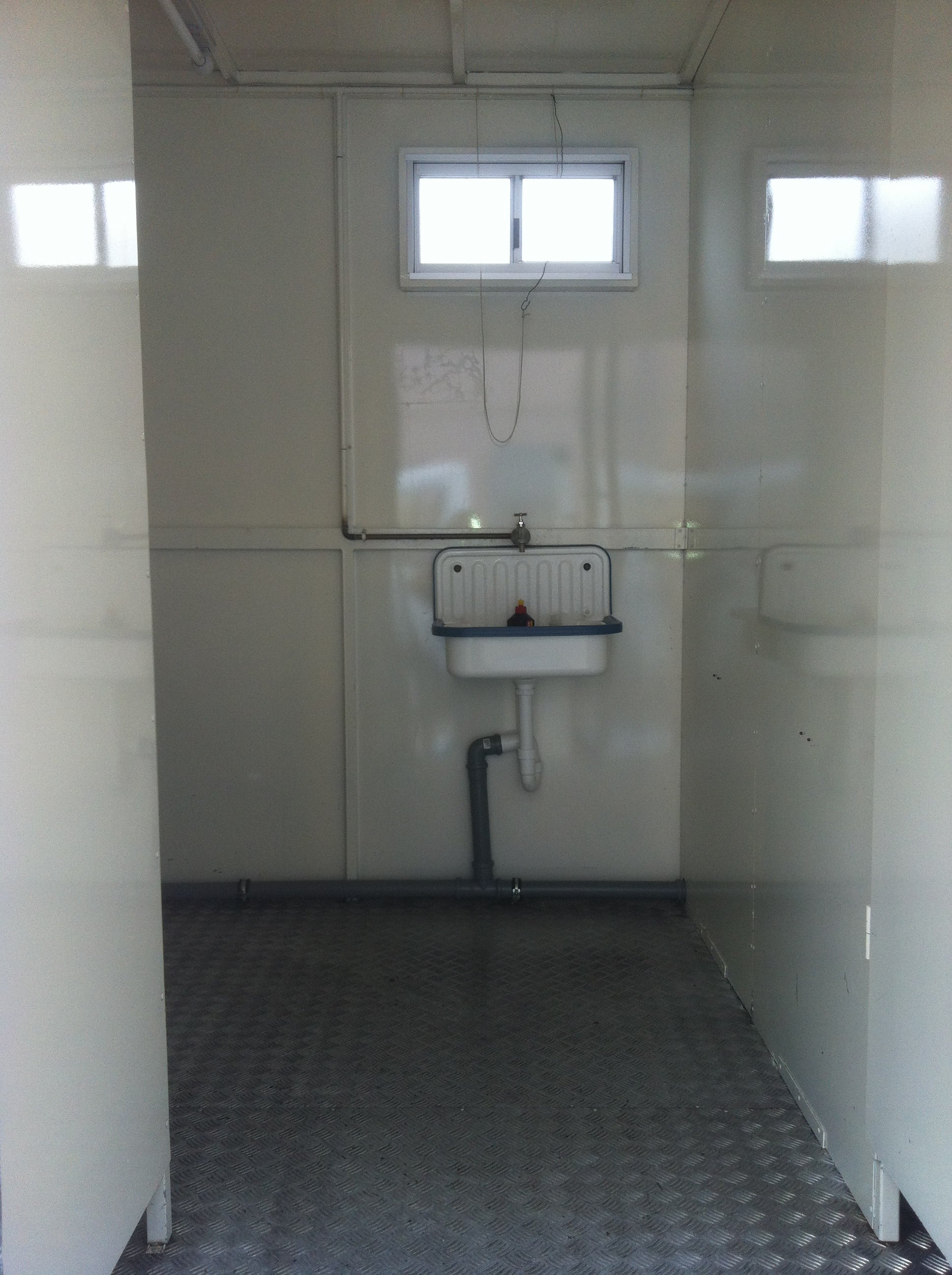 Toilettenwagen für Events aller Art, Kanalanschluss erforderlich – 3