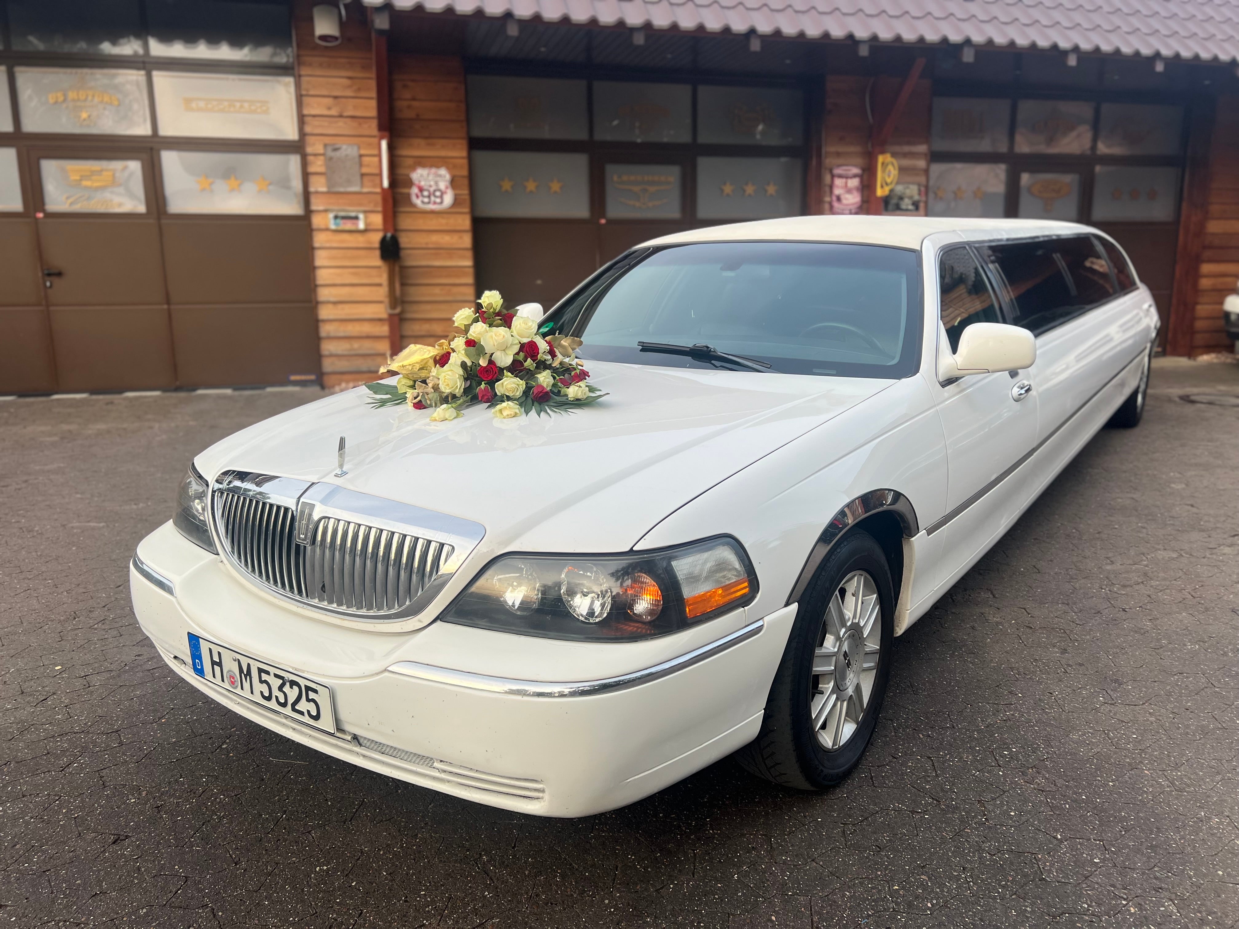 Lincoln Town Car Stretchlimousine – 3
