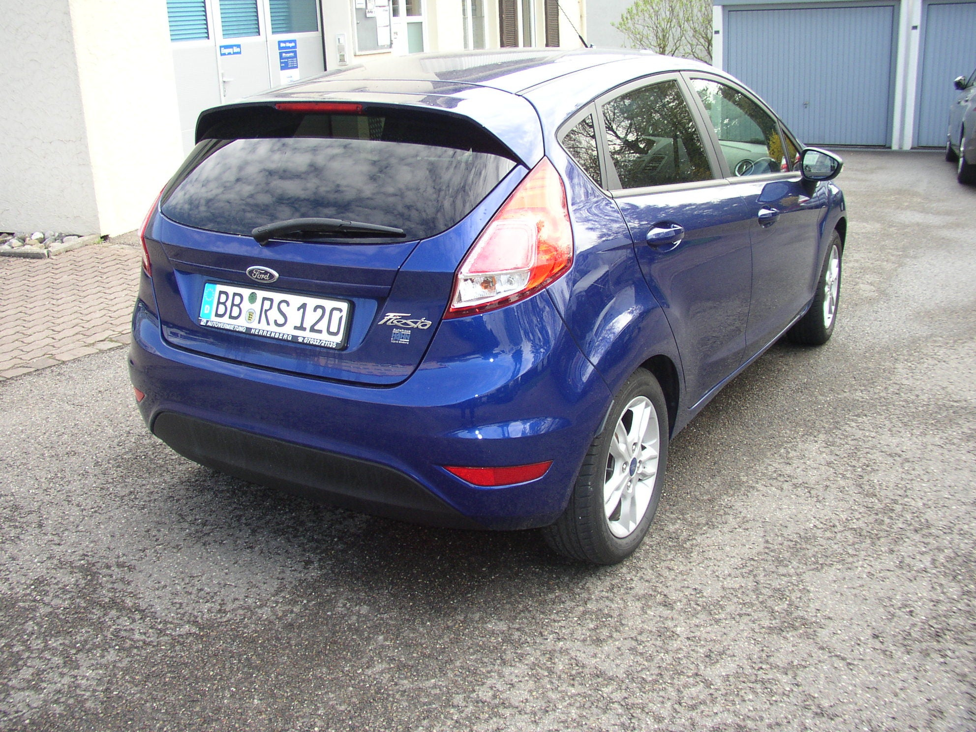 PKW Ford Fiesta 4 türig – 2