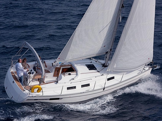 Bavaria Cruiser 32 ab Flensburg mieten bei MOLA Yachting