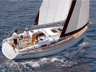 Bavaria 31 cruiser ab Breege mieten bei MOLA Yachting