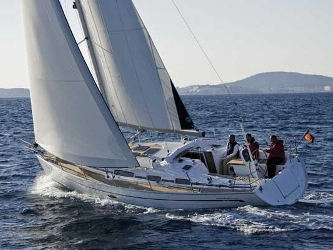Bavaria 38 cruiser ab Breege mieten bei MOLA Yachting