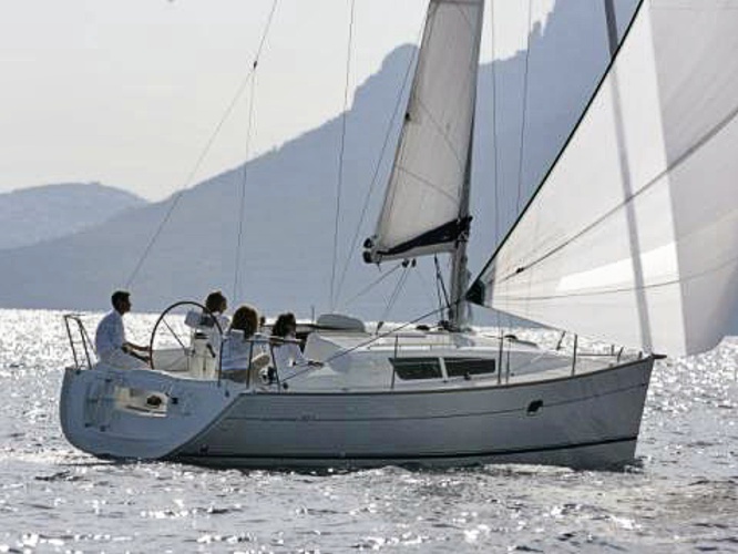 Sun Odyssey 32i ab Heiligenhafen-Grossenbrode mieten bei MOLA Yachting