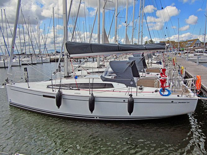 Dehler 34 ab Heiligenhafen-Grossenbrode mieten bei MOLA Yachting