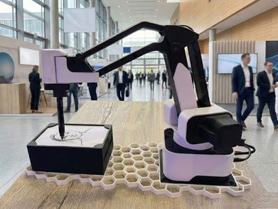 KI-Zeichenroboter mieten bei Oppermann Events