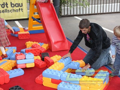 Kinder Spielmobil mieten bei Oppermann Events