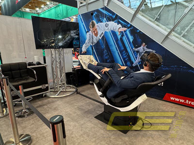 VR Virtual Reality Achterbahn Simulator mieten bei Oppermann Events