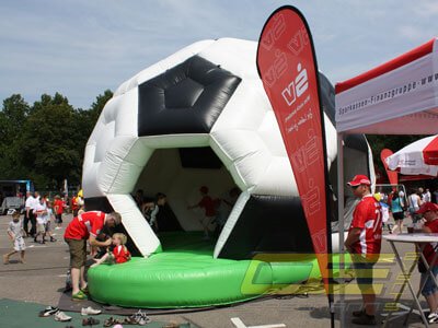 Hüpfburg Fussball mieten bei Oppermann Events