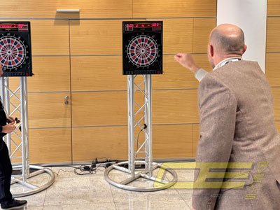 Dartboard / elektronische Dartscheibe mieten bei Oppermann Events