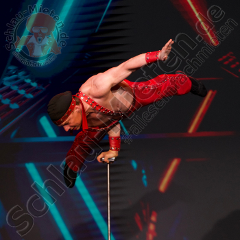 Ronny Robix ArtistikShow Equilibristik mieten bei Schlau-Mieten.de