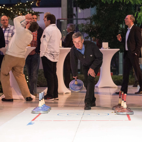 Eisstockschiessen | Fun Curling mieten bei Crypton Event GmbH (GF Jörg Cziesla)