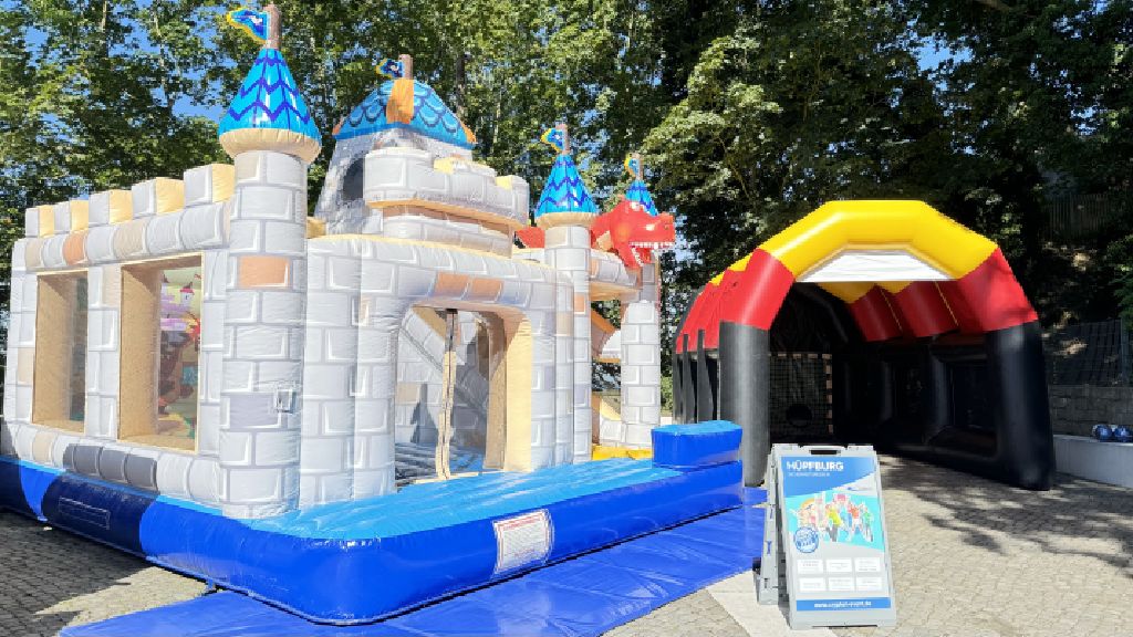 Hüpfburg Drachenburg mieten bei Crypton Event GmbH (GF Jörg Cziesla)