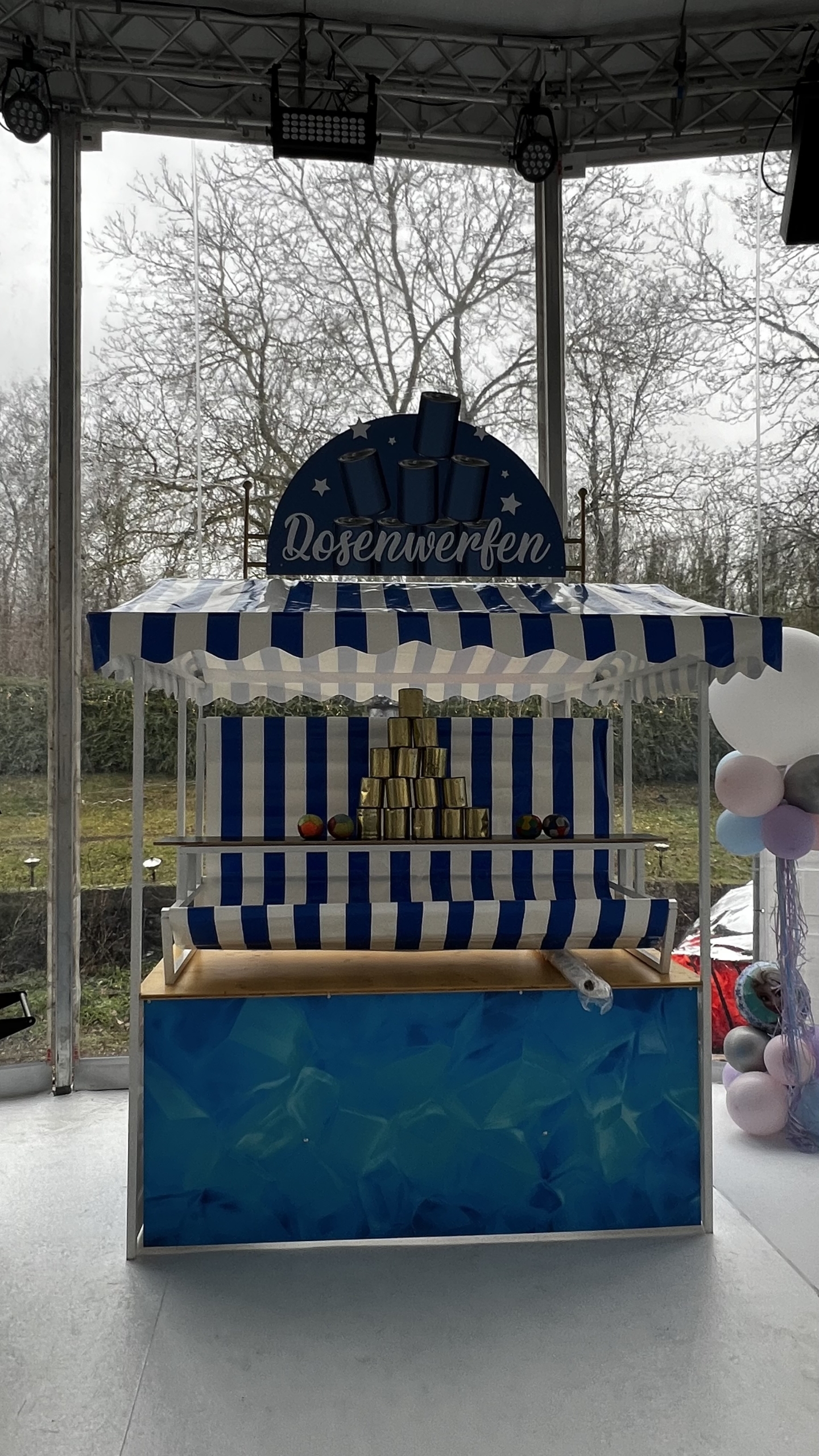 Nostalgiestand “ Dosenwerfen „ mieten bei Crypton Event GmbH (GF Jörg Cziesla)