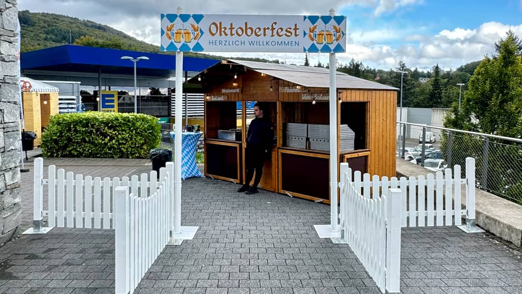 Oktoberfest Eingangsportal mieten bei Crypton Event GmbH (GF Jörg Cziesla)