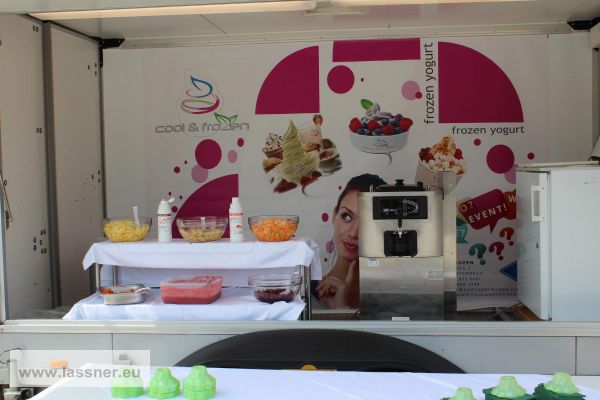 Frozen Yogurt Mobil Preis pro Einsatztag mieten