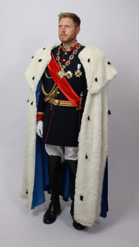 Königsmantel – König Outfit (Mantel und Königskette) mieten