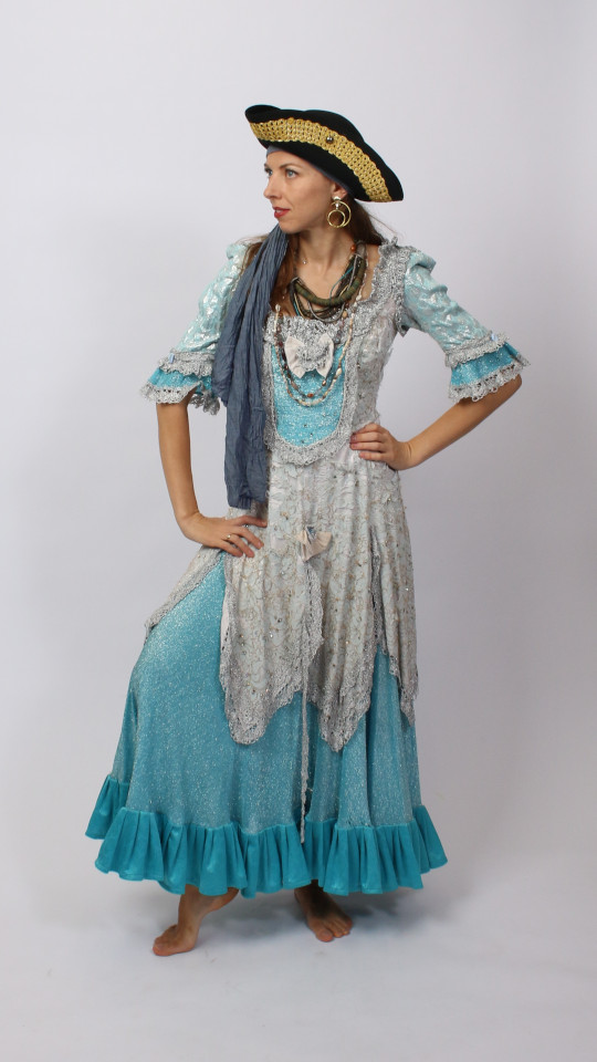 Piratin Outfit – Türkis (Kleid und 3 Ketten) mieten