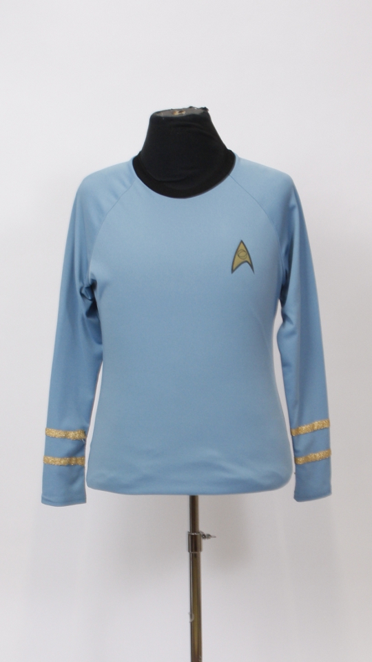 Star Trek – Raumschiff Enterprise – Hellblau (Hemd und Brosche) mieten
