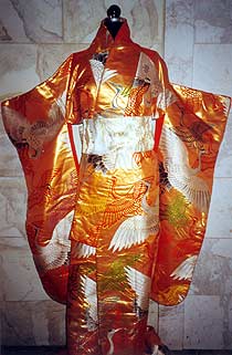Japanische Tracht – Geisha Orange (Kleid und Gürtel) mieten