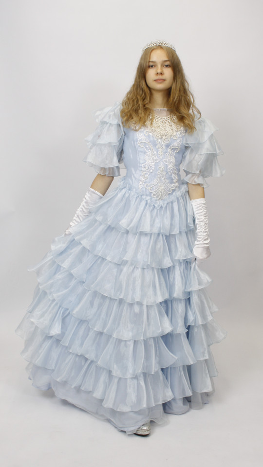 Eisprinzessin Outfit – Hellblau (Kleid, Handschuhe, Diadem und Schuhe) mieten