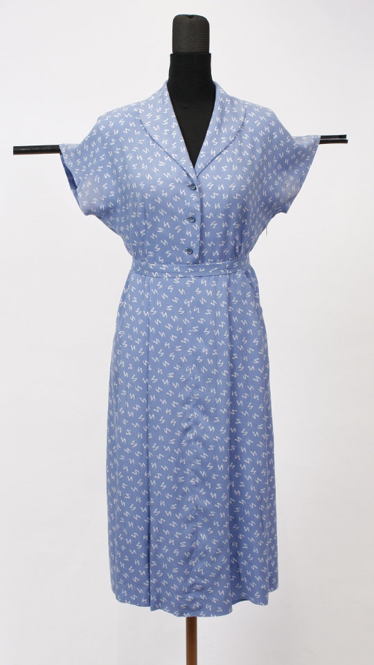 30er Jahre Outfit – Arbeitskleid Hellblau (Kleid und Gürtel) mieten