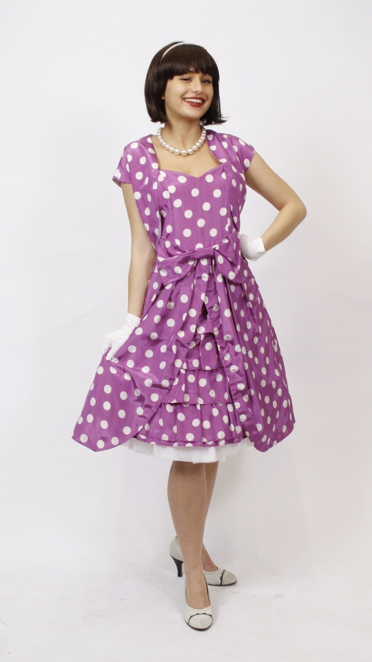 50er Jahre Outfit – Damen – Lila (Kleid, Petticoat, Bolero und Kette) mieten