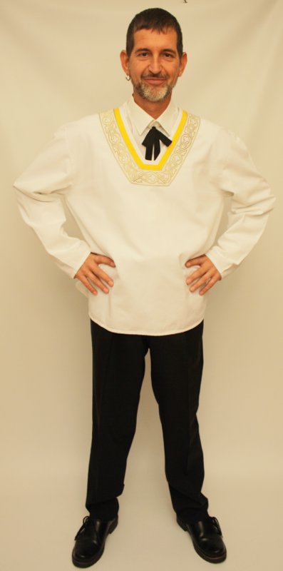 Sankt Gallener Tracht (Überhemd, Hemd, Hose, Halsschleife und Haferlschuhe) mieten