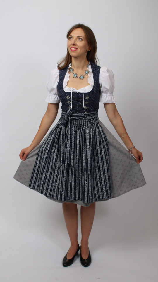 Dirndl – Blau-Grau – Damen (Dirndl, Schürze und Bluse) mieten