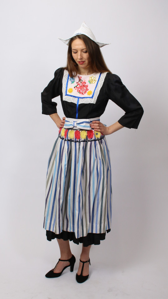 Holländerin Tracht – Damen (Kleid, Schürze und Haube) mieten