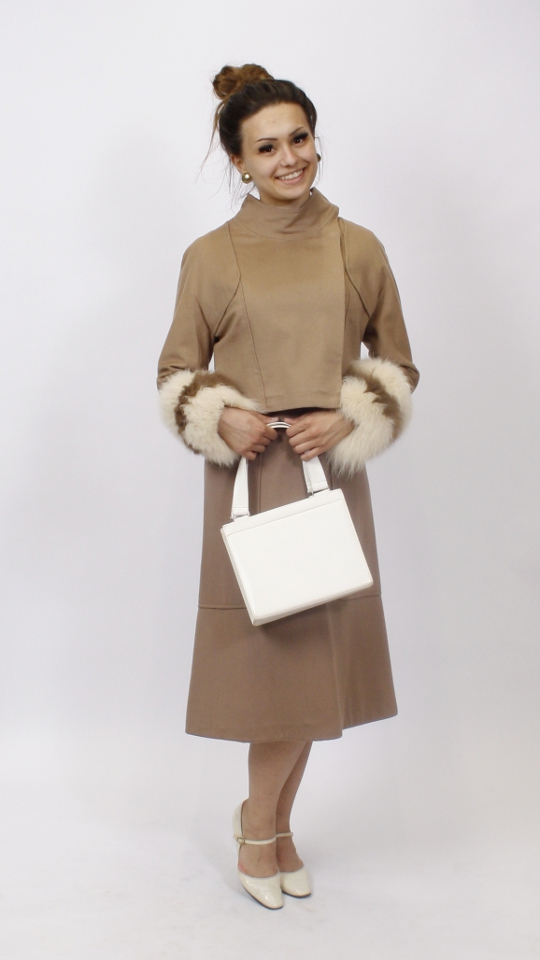 60er Jahre Outfit – Beige (Jacke und Kleid) mieten