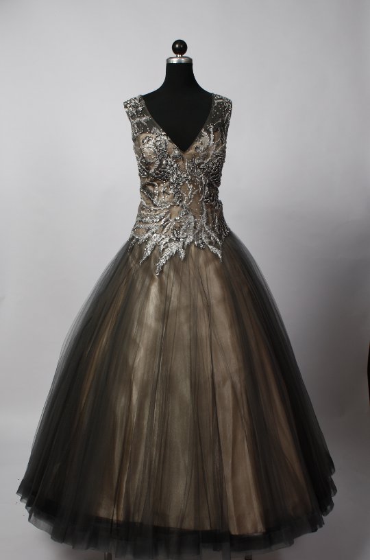 Abendkleid / Ballkleid grau mieten