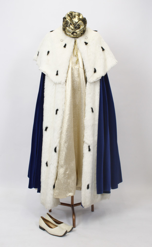 Königsmantel – König Outfit – Blau (Mantel und Kette) mieten