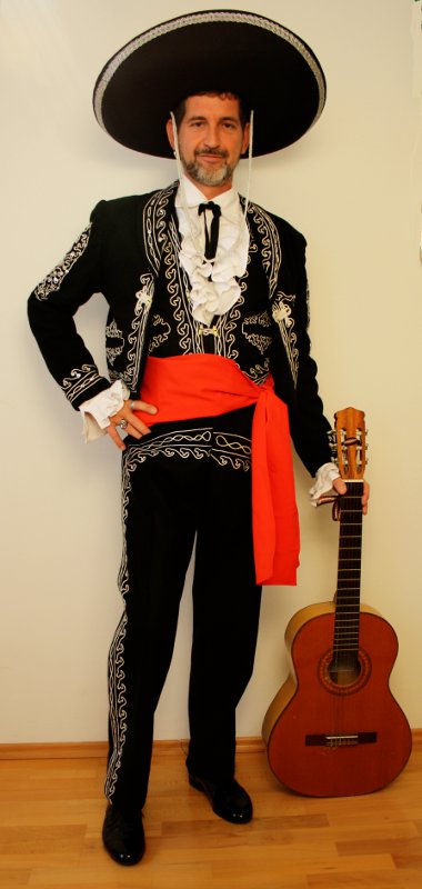 Mexikaner – Mariachi Tracht – Schwarz-Silber (Weste und Sombrero) mieten