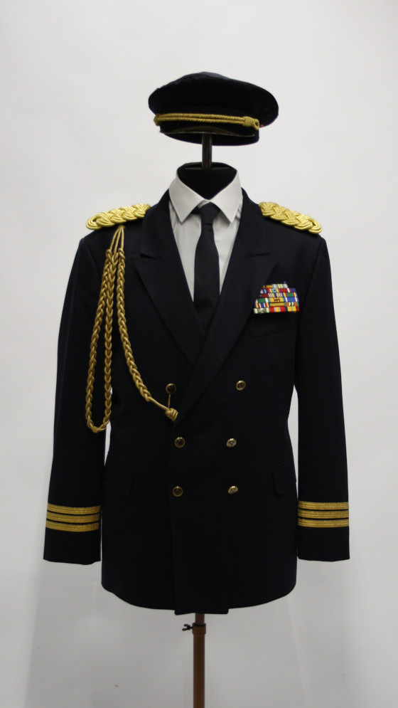 Admiral Outfit (Hemd und Schirmmütze) mieten