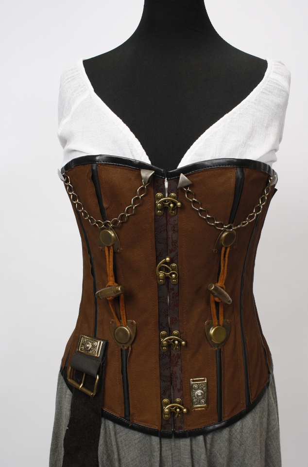 Steampunk – Cyberpunk Outfit (Corsage, Rock, Zylinder und Brille) mieten