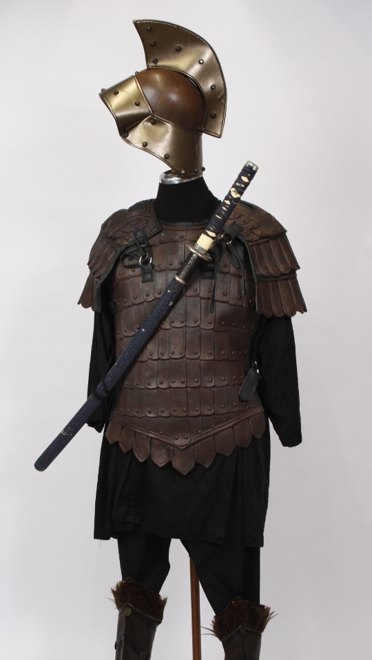Samurai – Rüstung Outfit (Brustpanzer, Helm und Hose) mieten