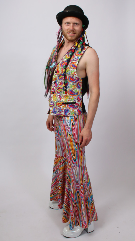 Burning Man Outfit – Bunt (Weste, Schlaghose, Hut und Cape) mieten