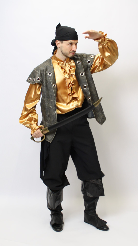 Pirat Outfit – Gold-Schwarz (Hemd, Dreieckstuch und Augenklappe) mieten