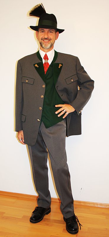 Österreich Tracht (Jacke, Hose, Weste, Hemd, Tuch und Hut) mieten