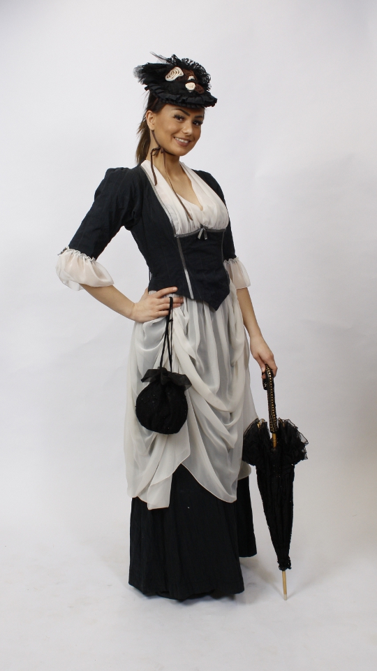 Jahrhundertwende Outfit – Schwarz-Creme (Kleid, Hütchen, Handschuhe, Pompadure, Kette, Arm
