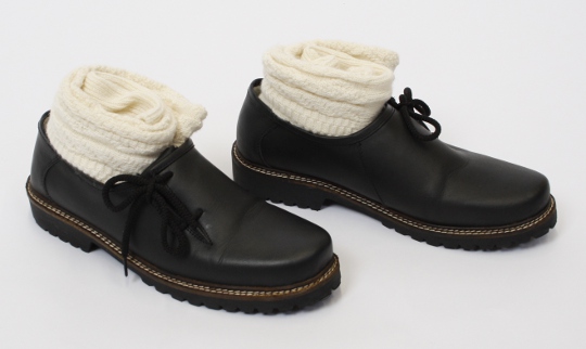 Haferlschuhe – Trachtenschuhe – Schwarz mieten