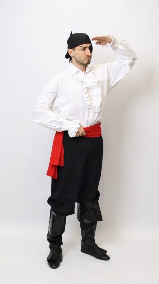 Pirat – Seeräuber Outfit (Hemd, Dreieckstuch und Augenklappe) mieten