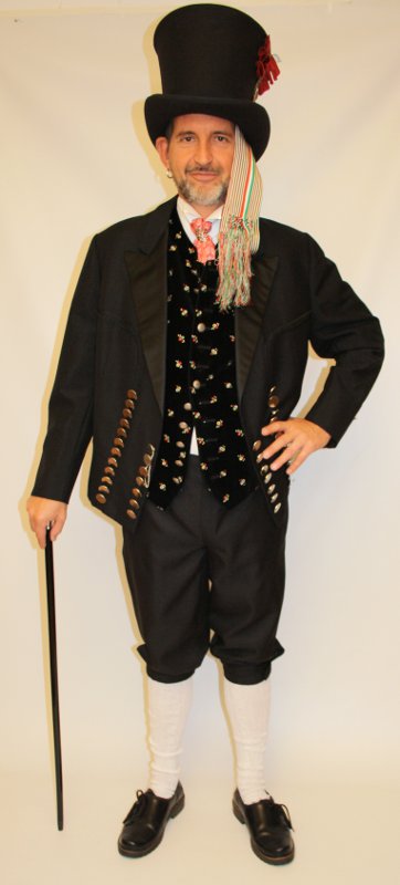 Uri – Schweizer Tracht (Jacke, Weste, Hemd, Hose, Hut, Schärpe, Krawatte, Kniestrümpfe, Sc