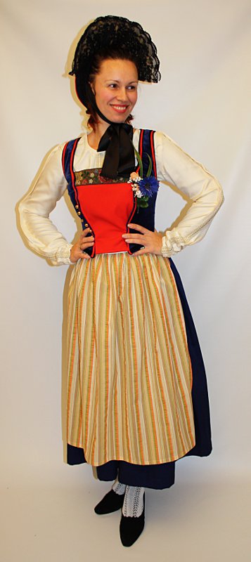 Schweizer – Tessiner Tracht – Damen (Mieder, Bluse, Rock, Schürze, Kniestrümpfe und Haube)
