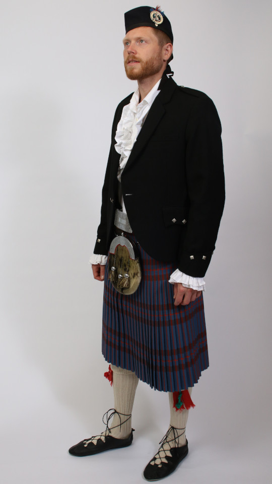 Schotte Tracht – Blau-Kariert (Kilt und Schiffchen) mieten