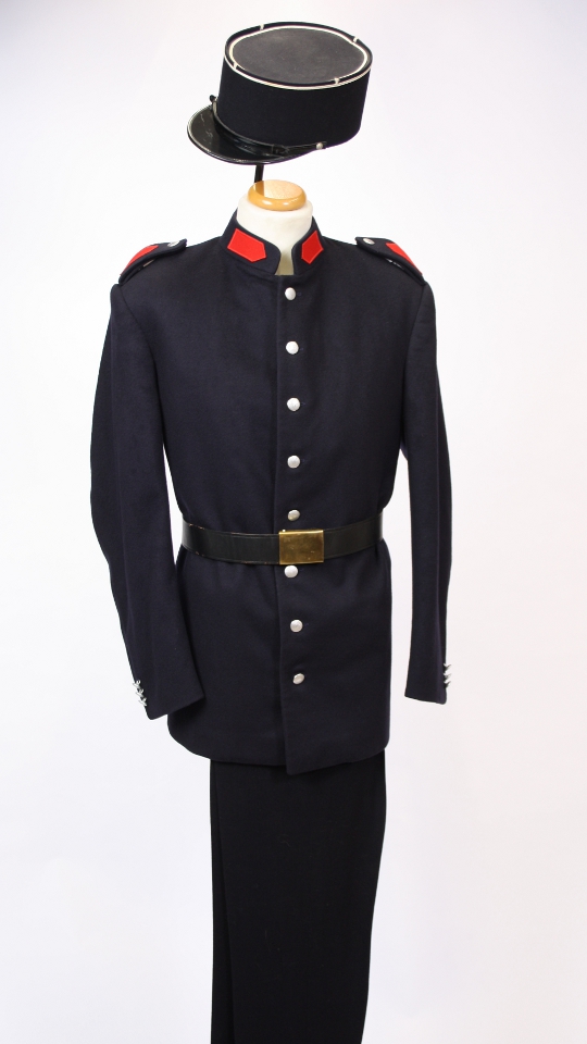 Französicher Polizist – Uniform (Jacke und Kappe) mieten