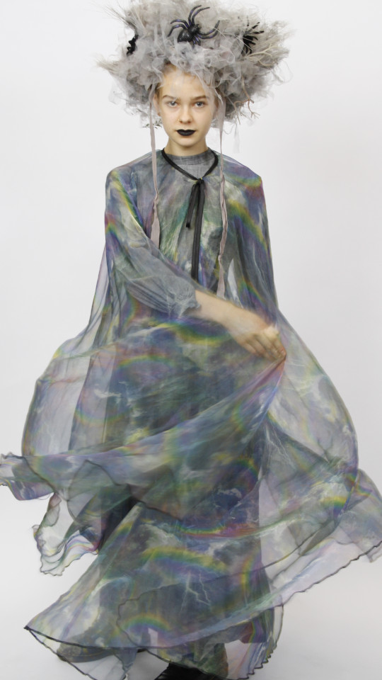 Hexe – Zauberin – Halloween Outfit (Cape und Hut) mieten