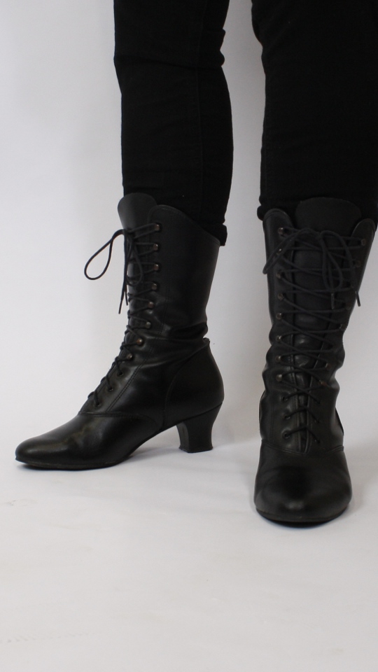 Schnürstiefel – Accessoires – Damen (Stiefel) mieten