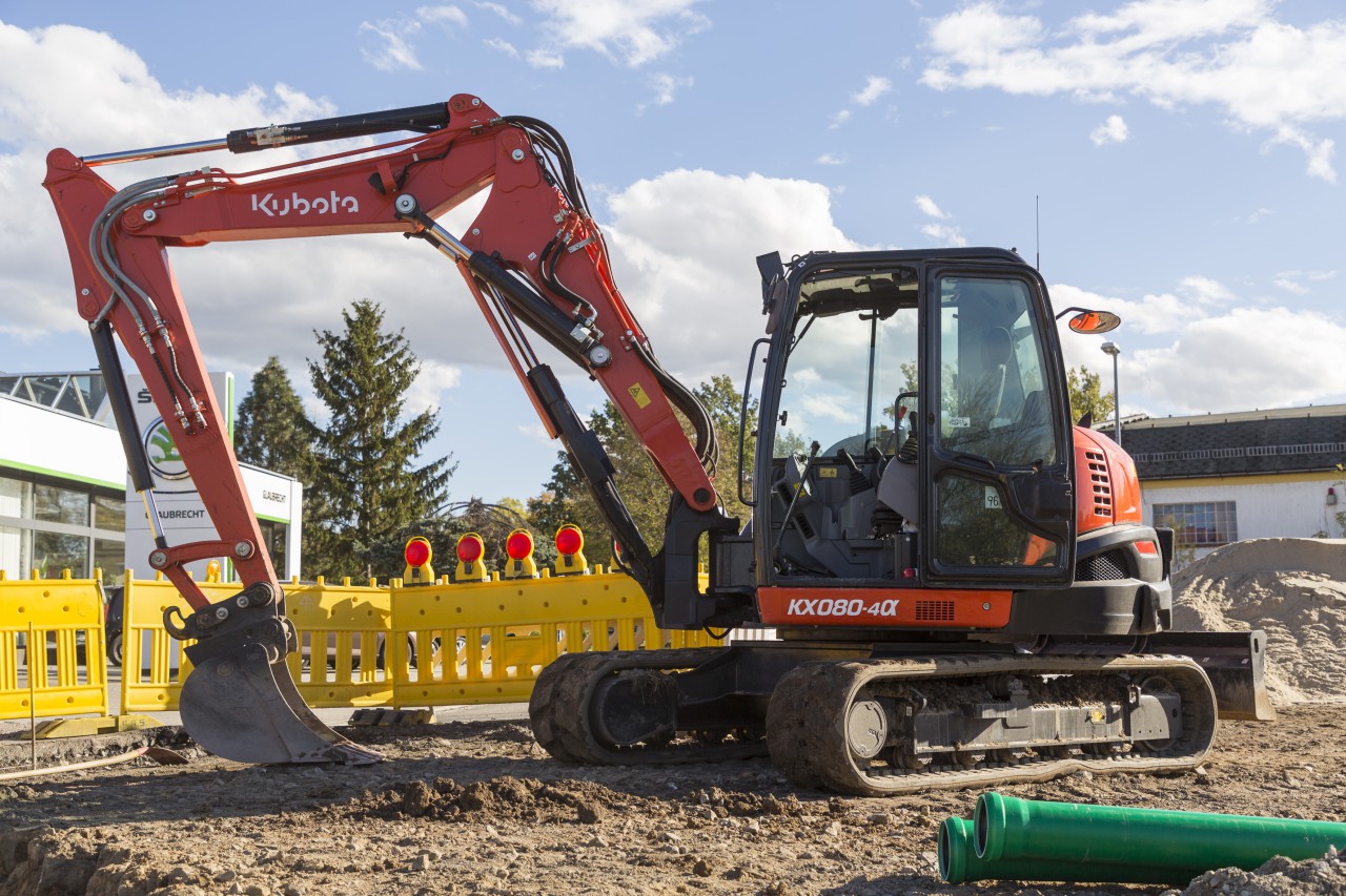 Minibagger - mit einem Tieflöffel – 8,0 t Kubota KX080 Verstellausleger mieten
