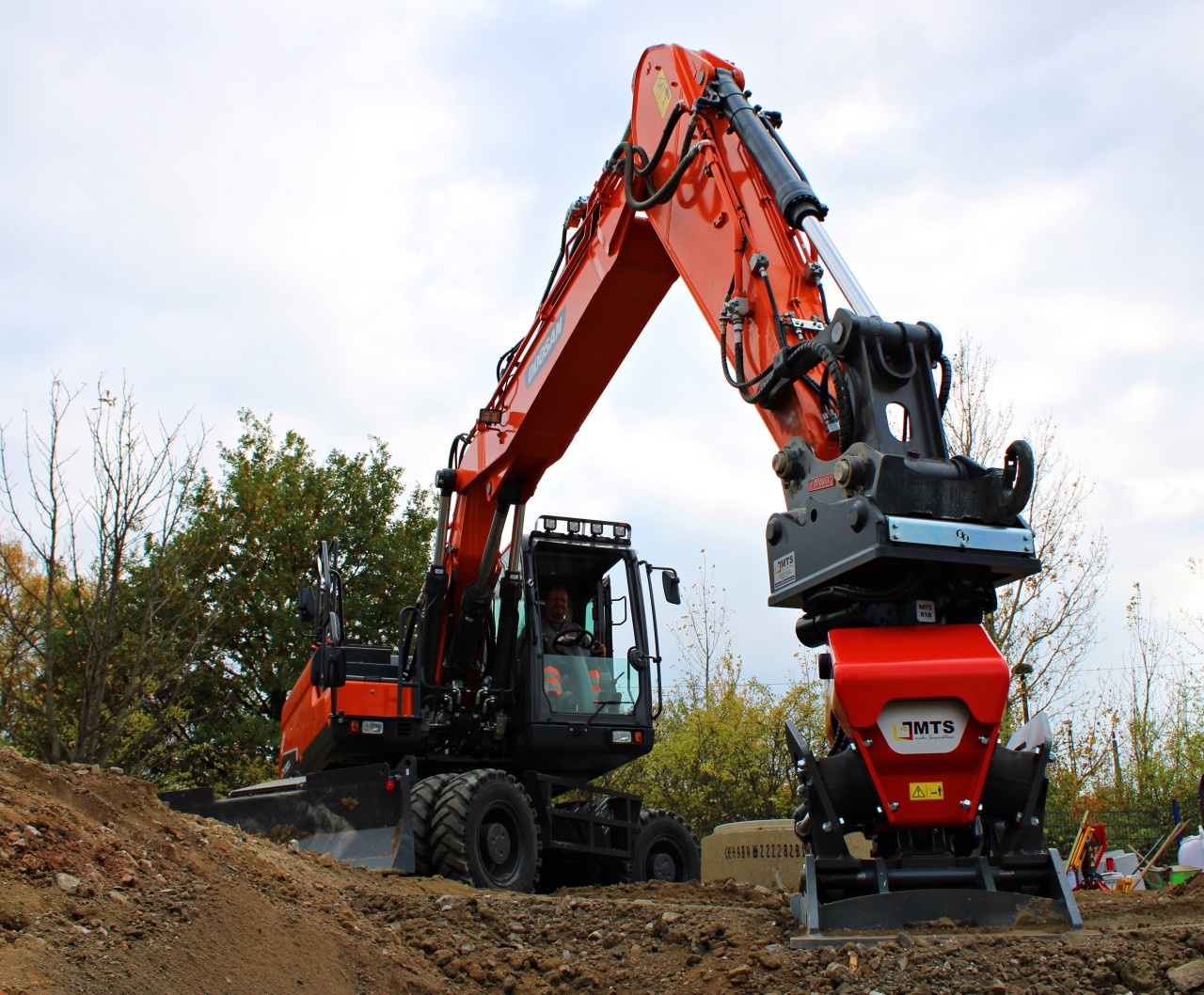 Mobilbagger – 19,0 t Develon DX190W mieten bei Ziesmann Baugeräte GmbH